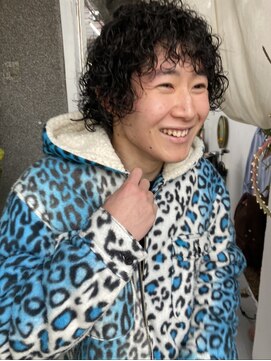 キュエ(qiie) qiie/ブリーチ/パーマ/ハイトーン/ダブルカラー/インナーカラー