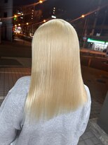 ティント 梅田(Tint)&nbsp;【KENT】抜きっぱなしブロンド《大阪梅田駅》