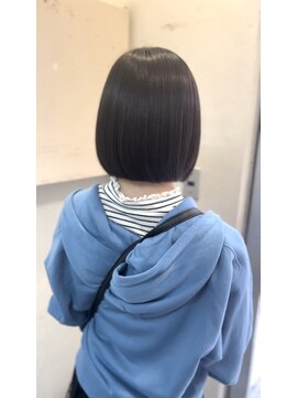 キャンバス バイ ネオリーブ 横浜西口(Canvas by neo.) 丸みボブ　酸性ストレート