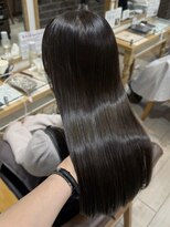 プラグ バイ ネオリーブ(plug by neolive)&nbsp;ミディアムレイヤーカット×髪質改善[髪質改善/縮毛矯正/韓国]T
