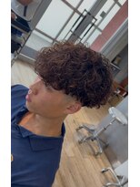 フィフスパーク(fifth PARK)&nbsp;渋谷スペインカール刈り上げフェード海外風ヘアスパイラルパーマ