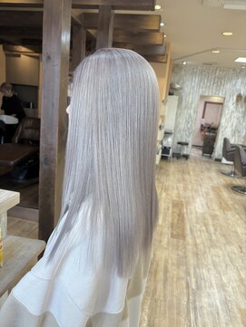 モアムー(Moremuu) 【Makoto】ホワイトカラー