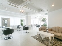 プティルカ ディーシー本店(PutiLuca D.C.)の雰囲気（ ２Fで美容室も営業中 PutiLuca hair&eyelash【プティルカ】）