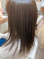 ヘアーゾーン ハチマルハチ 登戸駅前店(Hair Zone 808) 切りっぱなし風ミディアム