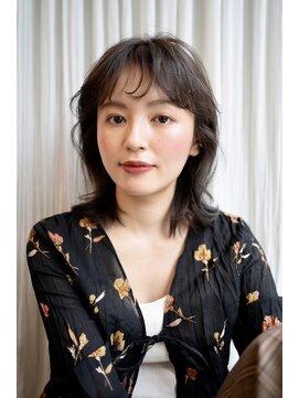 マグノリア オモテサンドウ(MAGNOLiA Omotesando) 毛先パーマで作るフェザーバングくびれミディ・・・HINATA