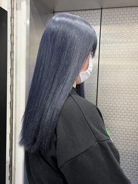 ホワイト 梅田(white) #ネイビーブルー/ツヤツヤストレート