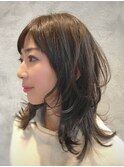 動きのあるロングスタイル×30代甘めレイヤーカット