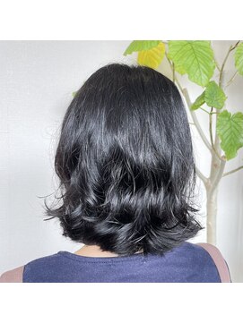 リリウム(Lilium) ゆる巻パーマ