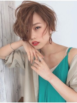 ラナヘアーサロン ナカガワ(Lana hair salon NAKAGAWA)の写真/小顔ショート、ショートボブスタイルで大人可愛いを演出♪顔回りを華やかにする韓国風くびれヘアにも注目！