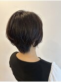 ステップボーンカットカットボブショートハイライト白髪ぼかし
