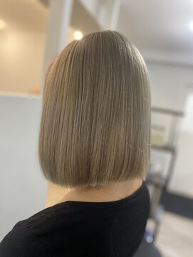 グランディールヘアデザイン(grandir hairdesign) ホワイトベージュ！-Yurika-