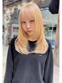 韓国アイドル風 プラチナブロンド