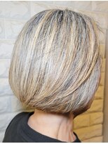 松本平太郎美容室 吉祥寺パートファイブ(PART5)&nbsp;50代60代70代×レイヤーボブ×白髪ぼかしハイライト