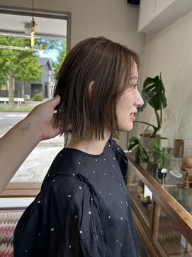 ヘアー バトン(hair vaton) アッシュベージュ