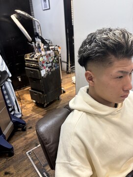 トリムクラブ(TRIM CLUB) 極道パーマ白メッシュ