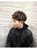 トリム 渋谷(trim.)&nbsp;サーフカール/刈り上げセンターパート/ブルーブラック[渋谷]