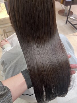 ディスオモテサンドウ 表参道(This OMOTESANDO) 髪質改善 縮毛矯正 oggiotto