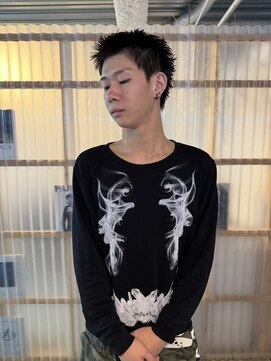 PARKiiiNG 心斎橋　ブリーチ/ダブルカラー/パーマ/メンズ【パーキング】 刈り上げセンターパート