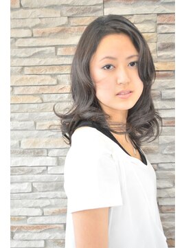 サロンドカーロ(SALON’ DE CARO) 緩やかナチュラルパーマ