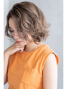 シエナ 渋谷(Siena) siena ヘルシーショート×スモーキーベージュ