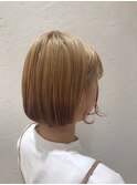 ショートボブ