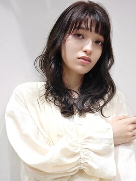 ブゾン(buZon) 【buZon ブゾン】斜めバングふんわりパーマ×グレージュカラー