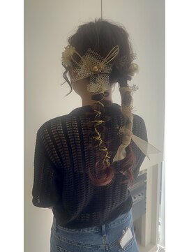 ヴィサージュプラス(VISAGE plus) 編み下ろしツインテール