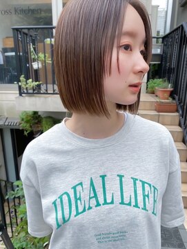 エルメ クラマエ(Elme) ミニボブ　× ベージュカラー