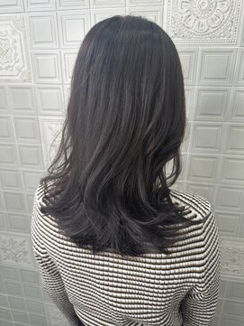 ヘンリエッタ 自由ヶ丘(Henrietta) 透明感ダークグレー