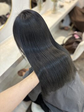 ラビス(Lovis) ブルーグレージュ/アッシュグレージュ