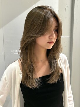 ローエ バイ デコ(Rohe by DECO) -Saki- ブリーチ/オリーブベージュ/レイヤーカット