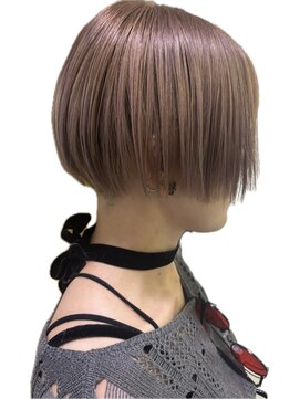 アリエル セバスチャン 丸みショート