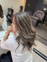 ブレンド 渋谷(BLend)&nbsp;ハイライトカラーくびれヘアアプリコットオレンジ
