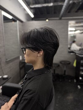 ローグ(ROGUE) 毛流れセンターパートウルフ