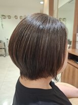 デフィ アオヤマ(defi AOYAMA) 大人の美シルエットショートボブ