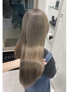 エレノア 新宿新南口(Eleanor) ミルクティーベージュカラー！
