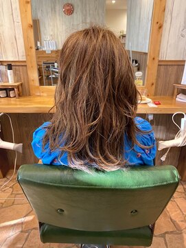 ハグ ヘアーサロン(HUG hair salon) カジュアルハイライト