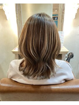 エイミーバイアフロート(amie  by afloat) コントラストハイライト◎