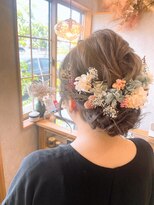 ウイ(ui)&nbsp;ゆるふわシニヨン