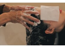 イーズ(ease.)の雰囲気（シャンプーブースはリラックスできる個室空間をご用意スパも◎）