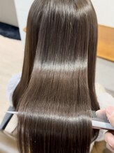 ヴァンサンク(Vingt-cinq)&nbsp;大人の艶髪へダメージレスな縮毛矯正
