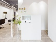 シロ 船橋(白silo)