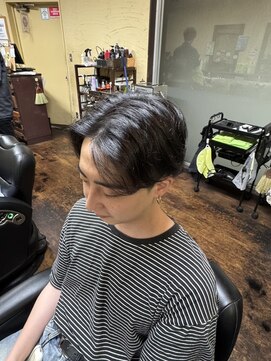 ヘア リーフ(Hair Leaf) センターパート