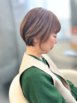 ジエクトアイロ 江坂駅前 似合わせショートボブ/フェザーショート/細めハイライト