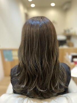 ヘアーアンドリラックス レーヴ 勝田台店(Hair&Relax reve) オリーブベージュ