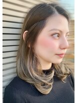 ヒクルーム(HIQU ROOM)&nbsp;大人かわいいハイライトカラー