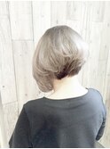 シルバーベージュボブ