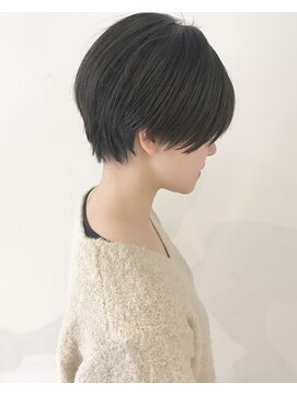 ゴッソ(gosso) 丸みのあるショートスタイル