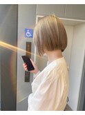 ハイトーンベージュ・ボブ