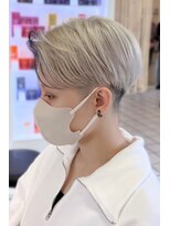 ヘアーアンドメイク サワ 上田本店(SAWA)&nbsp;20代30代大人可愛い小顔ショート刈り上げホワイトベージュ